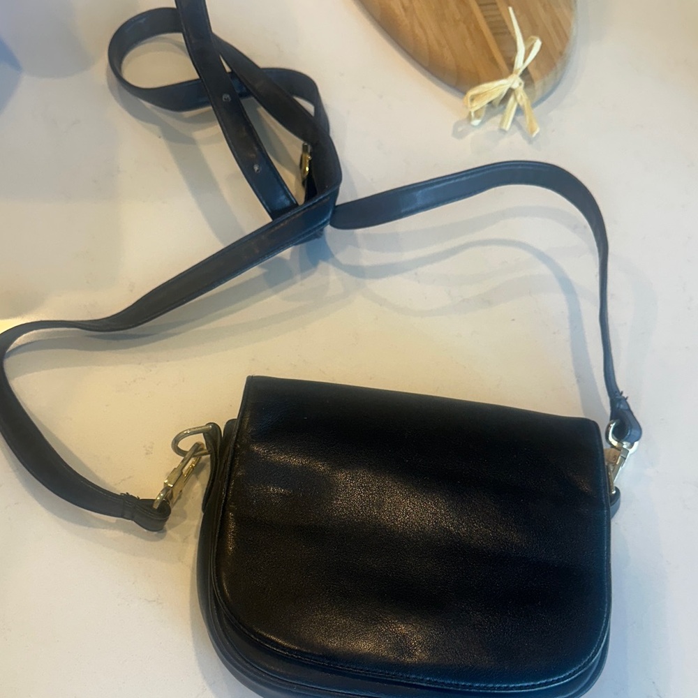 Elegant Black Leather Crossbody Bag